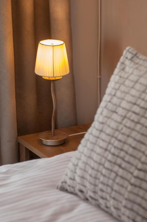 Veldi Art - Kamari Beach Apartment Fíra Kültér fotó