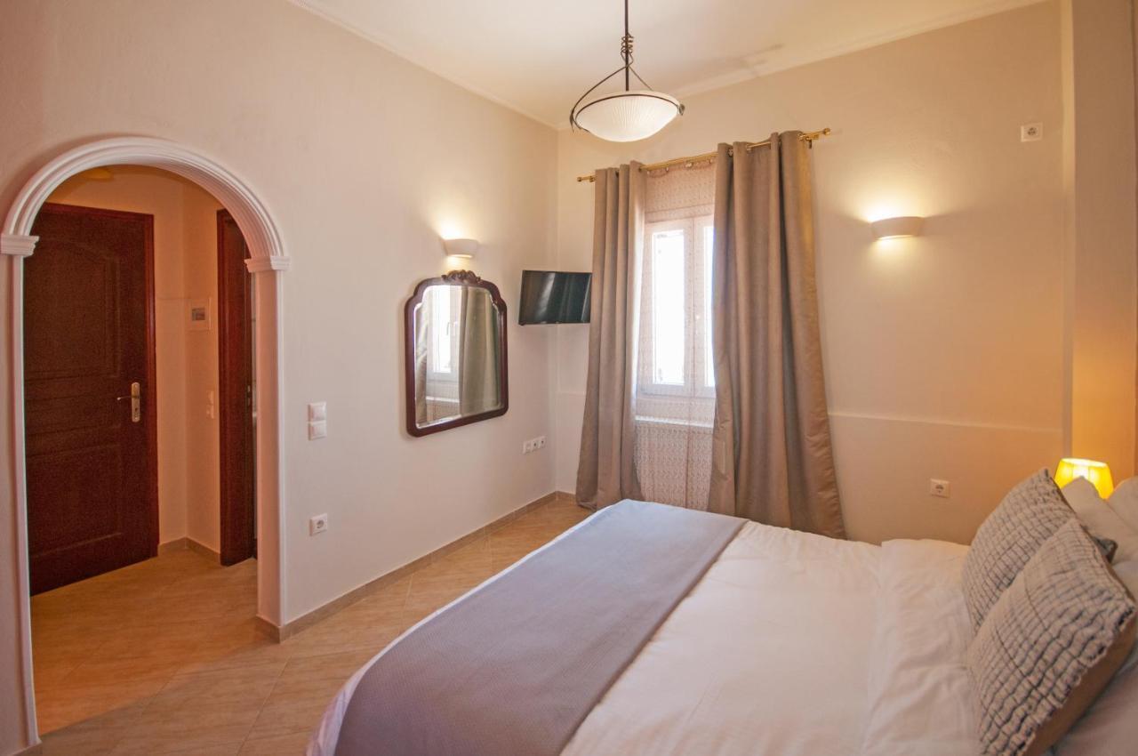 Veldi Art - Kamari Beach Apartment Fíra Kültér fotó